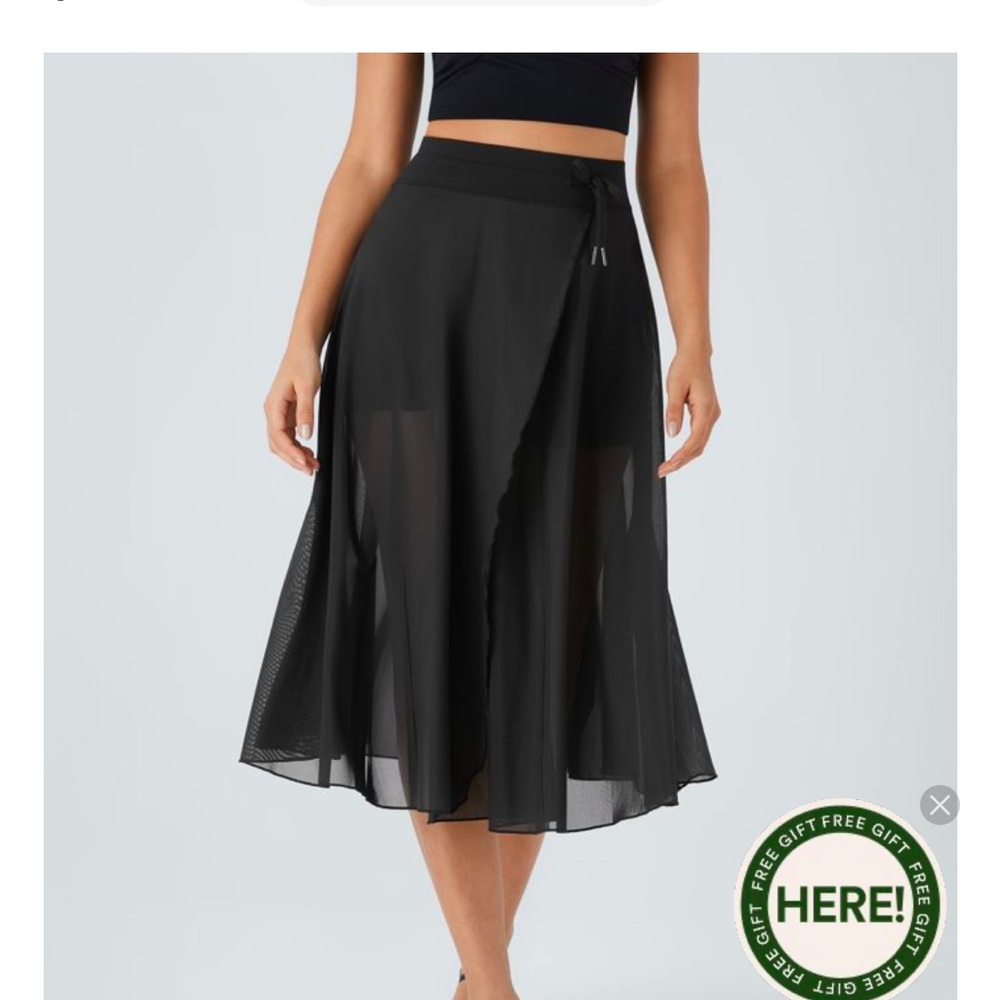 New with tags and an original packaging Halara Weskirt! - Picture 2 of 3